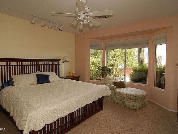 4th image of 2316 E Chrysanthemum St