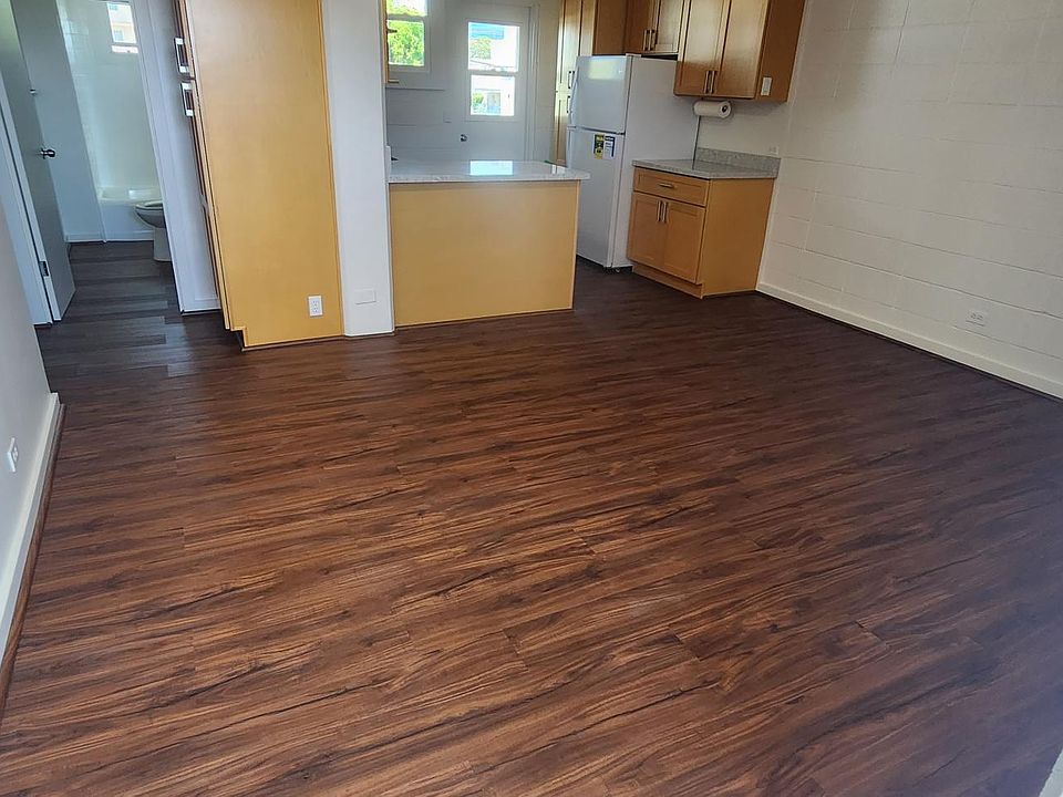 Entrance living room