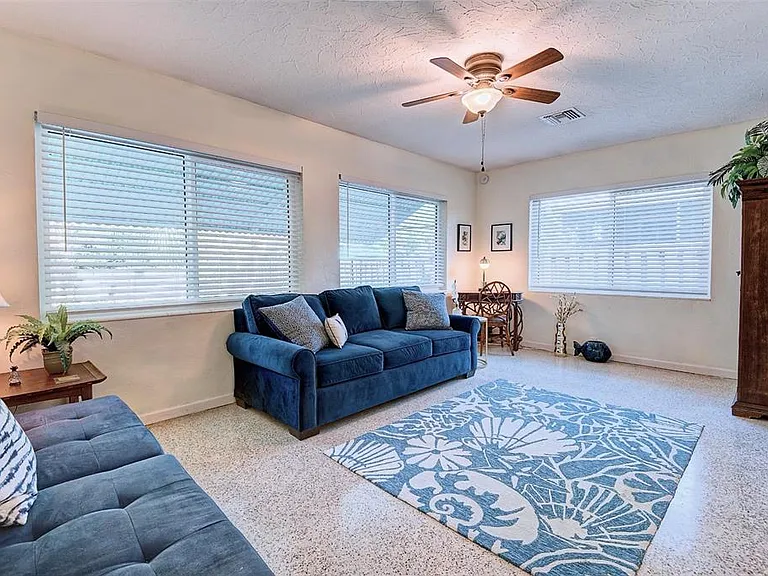 3605 Iroquois Ave — Photo 25