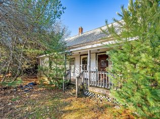 60 Ironstone St, Millville, MA 01529