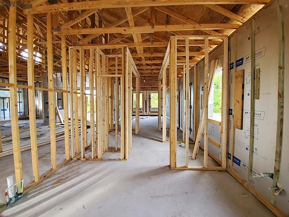 4th image of 74 Lakewalk Dr