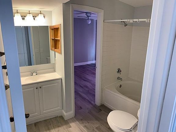 4th image of 1885 Palm Cove Boulevard #10-309