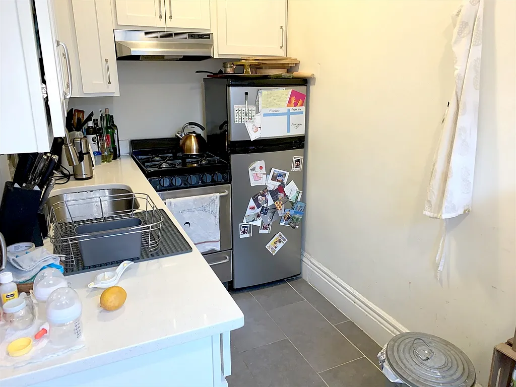1 bed, 1.0 bath, 558 sqft, $2,400 — Photo 4
