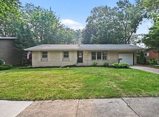 209 Maureen Dr, Elgin, IL 60123