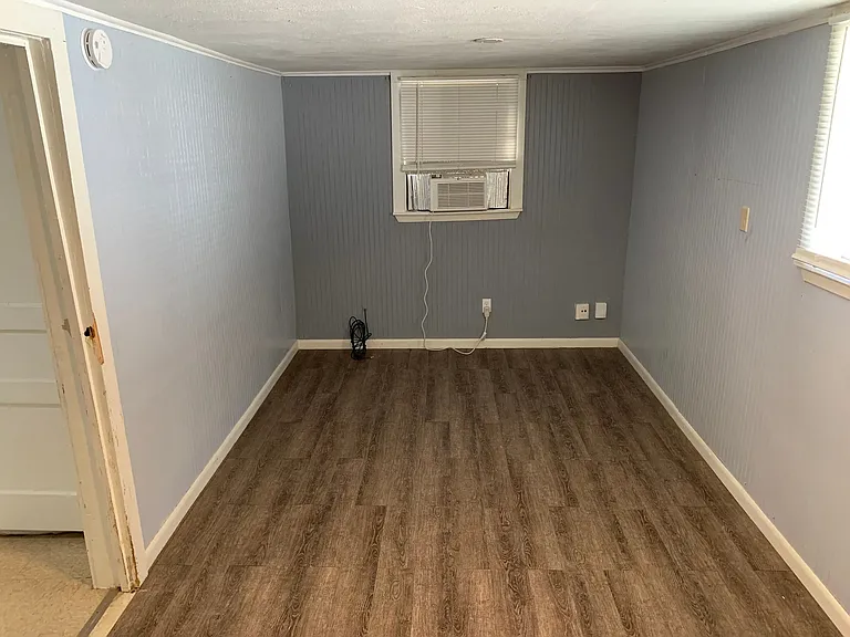 451 Oak Ave — Photo 6