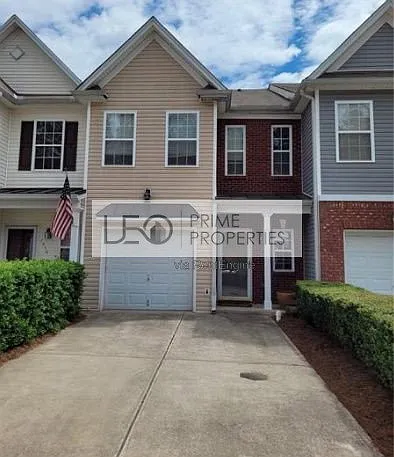 2 bed, 2.5 bath, 1736 sqft, $1,799 — Photo 1