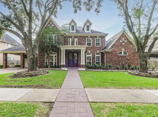 3302 Oakland Dr, Sugar Land, TX 77479