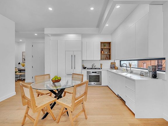 3rd image of 54 Dupont St #3A