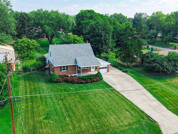 2nd image of 7026 Mesa Ln