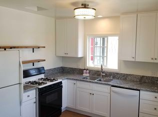 1129 W Balboa Blvd APT B, Newport Beach, CA 92661