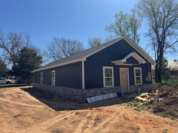 224 NW 1st St, Perkins, OK 74059