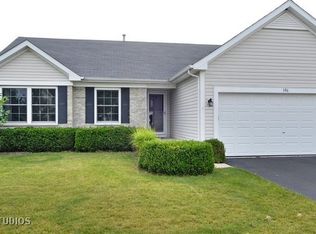 386 Grape Vine Trl, Oswego, IL 60543