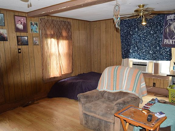 4th image of 623 1st Ave