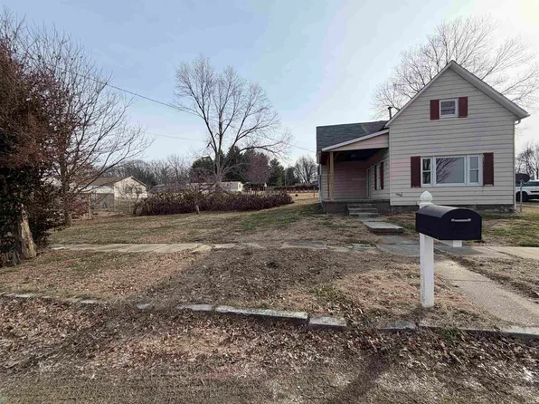 617 S Main St, Owensville, IN 47665