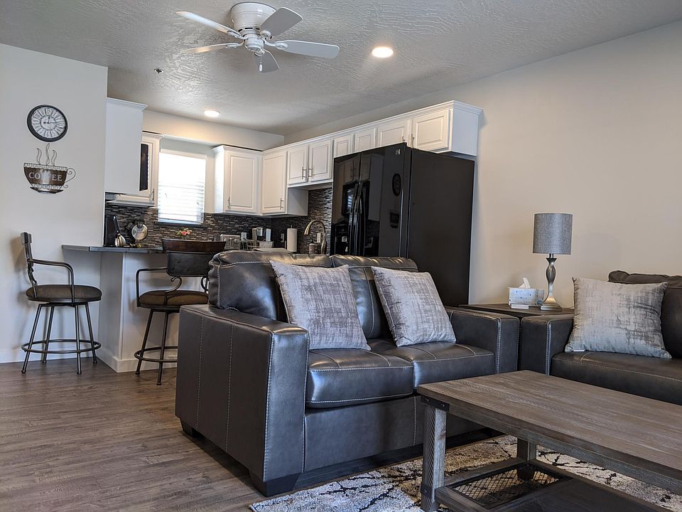 1st image of 1 Kootenai Ave #3-8