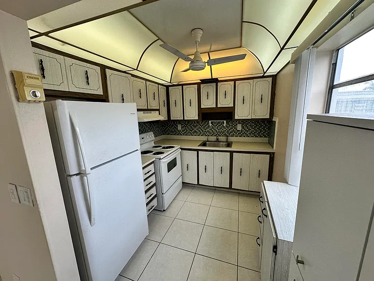 811 Flanders St #Q — Photo 7