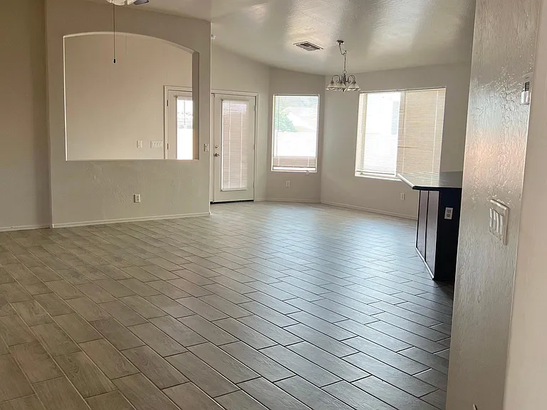 9843 E Emelita Ave — Photo 2