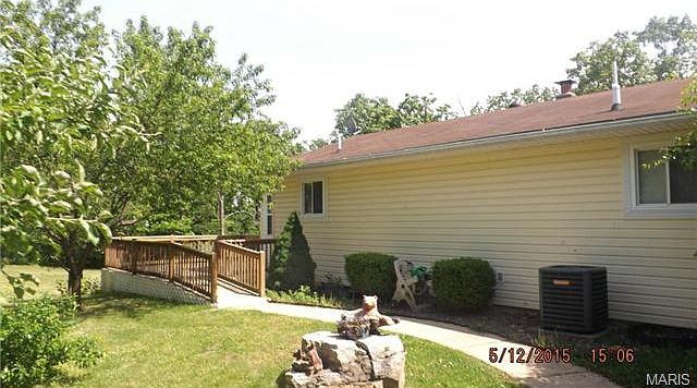 1st image of 25 Dogwood Ln