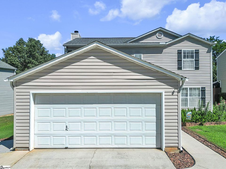 1st image of 15 Willow Bend Dr