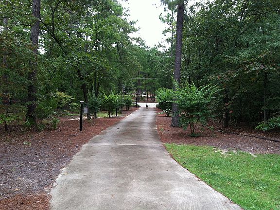 driveway to gate