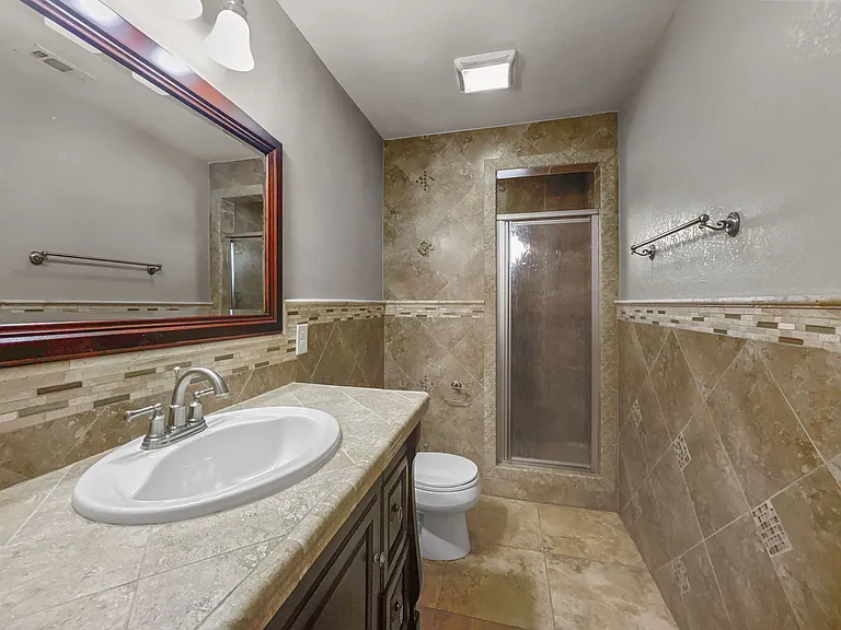 2132 Cliffside Dr — Photo 32