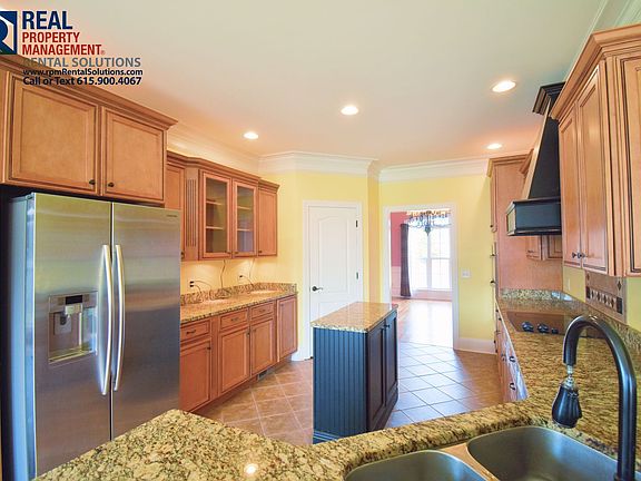 5th image of 2615 Kedzie Dr