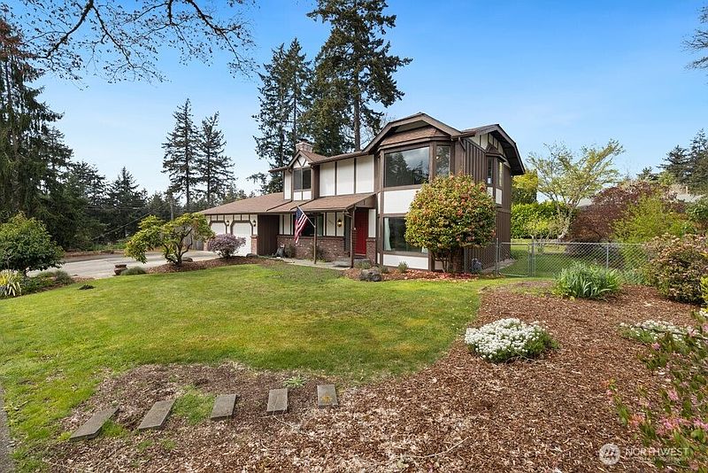 2nd image of 6423 76th Street Ct W
