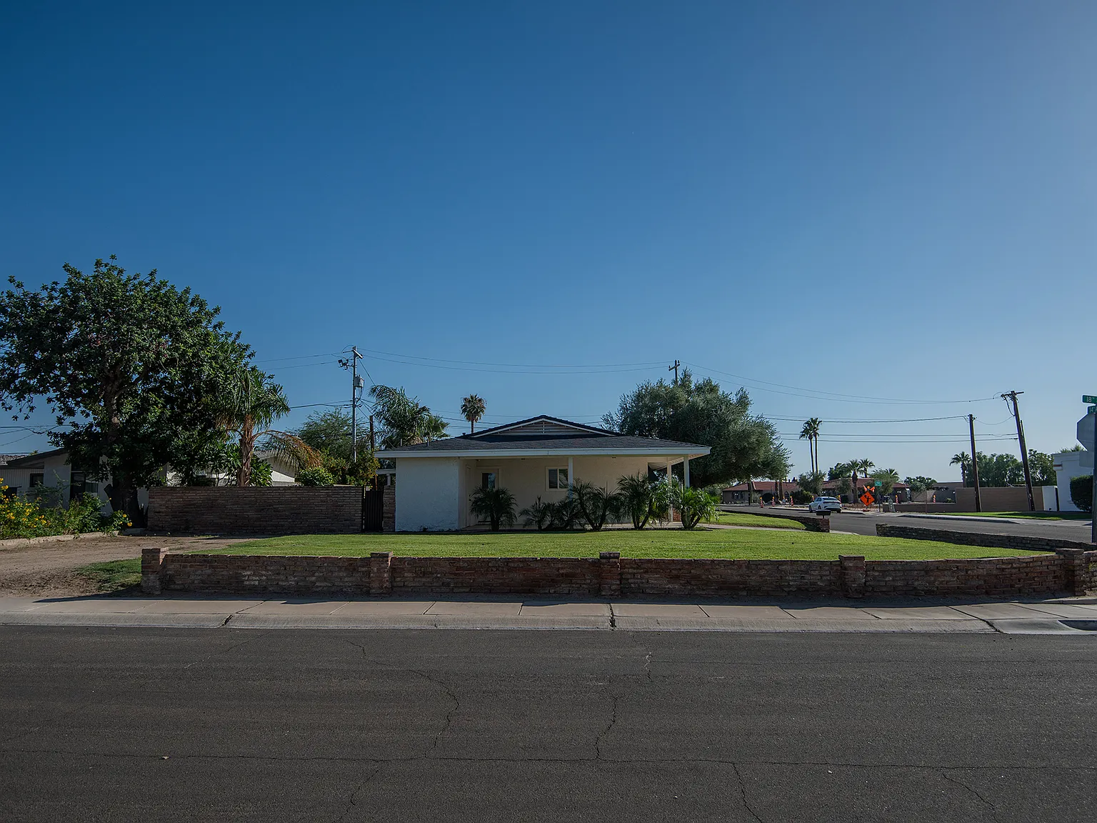 3 bed, 1608 sqft, $2,450 — Photo 4