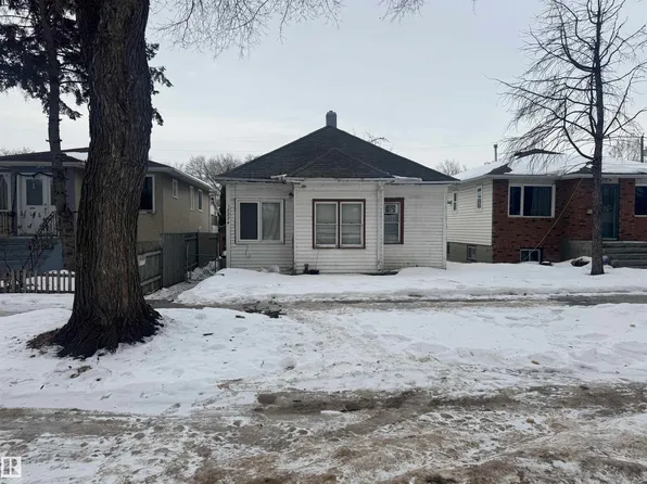 12224 93rd St NW, Edmonton, AB T5G 1G1