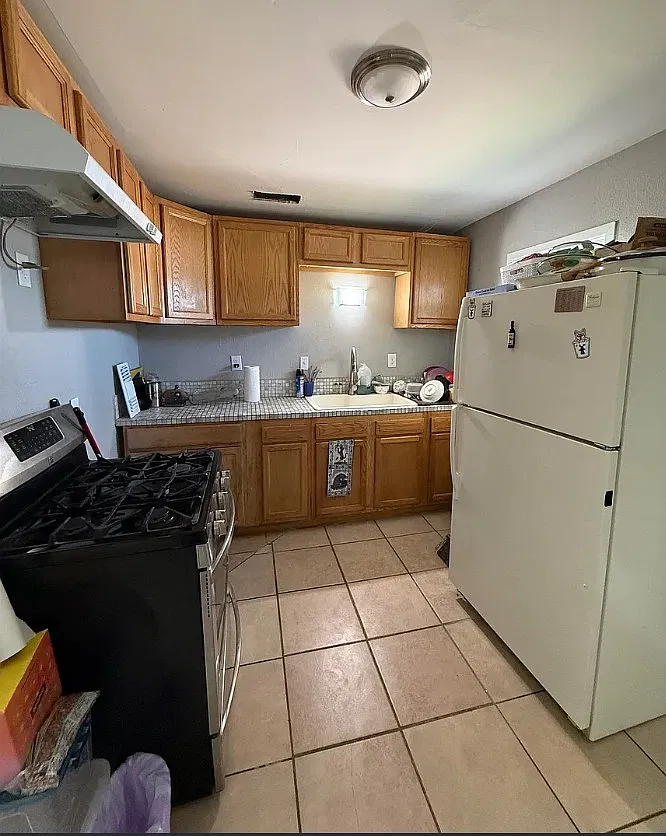 2 bed, 840 sqft, $900 — Photo 2