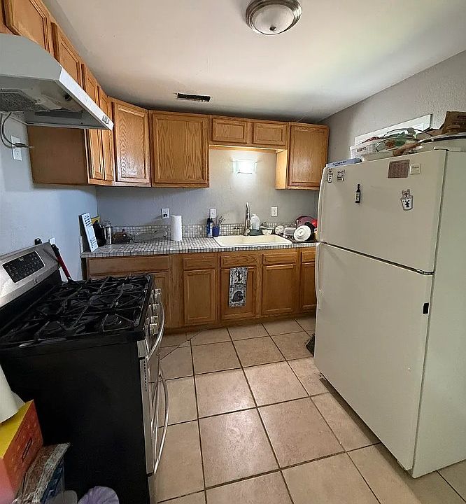 2nd image of 1307 8th St