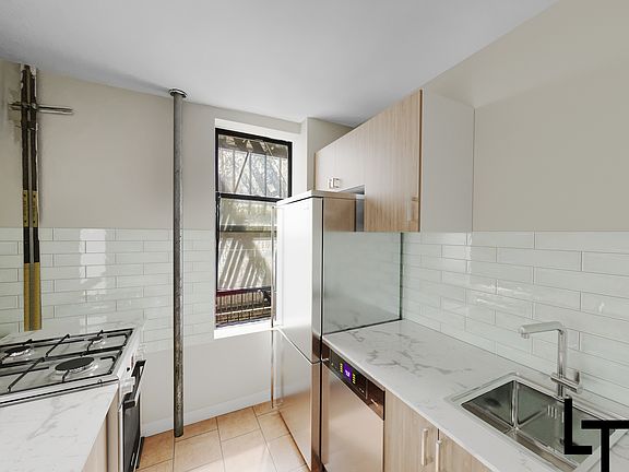 4th image of 622 W 136th St APT 14