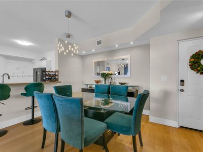 17150 N Bay Rd APT 2813, Sunny Isles Beach, FL, 33160