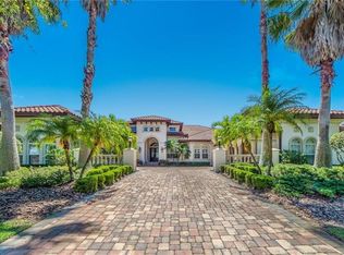 8785 Silverthorn Rd, Seminole, FL 33777