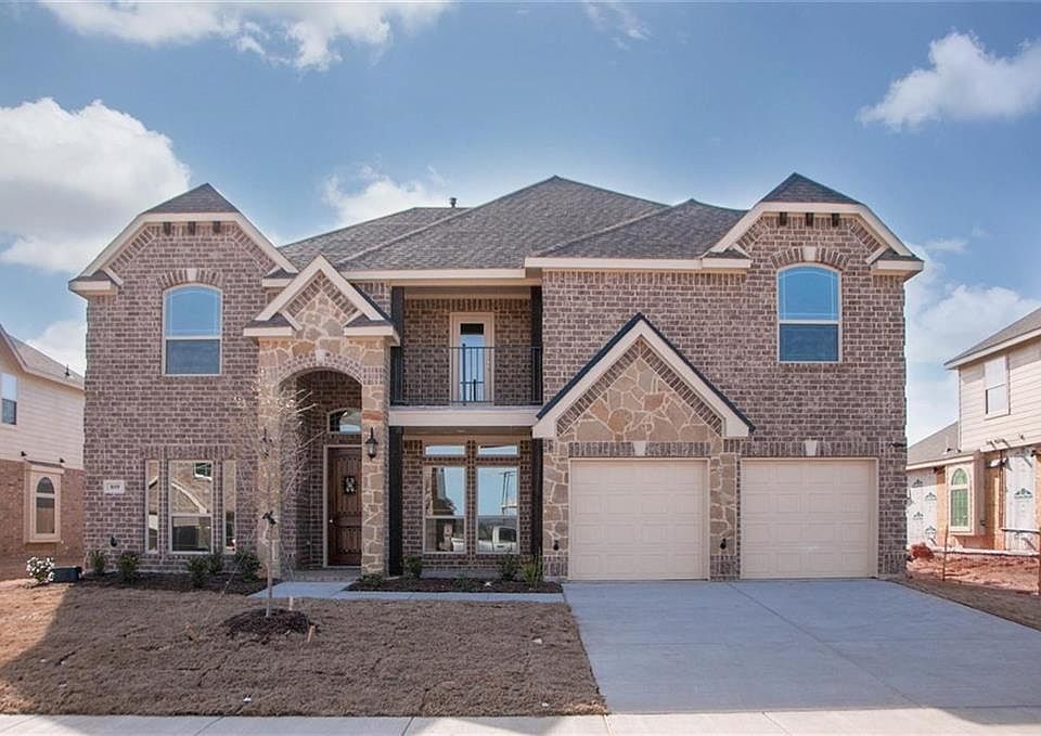1st image of 809 Derbyshire Ln