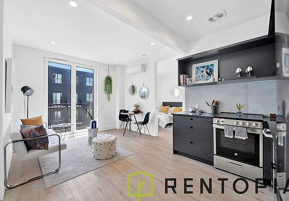 2nd image of 2175 Bergen St #4Z