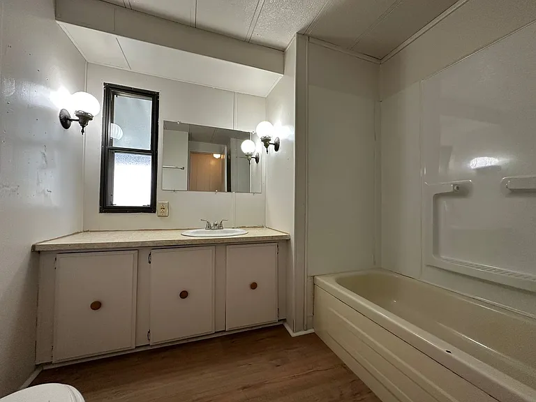 2511 Hanna Ave — Photo 10