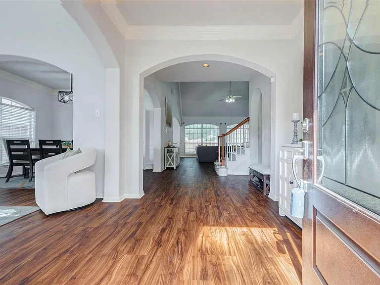 1606 Barrington Hills Ln — Photo 6