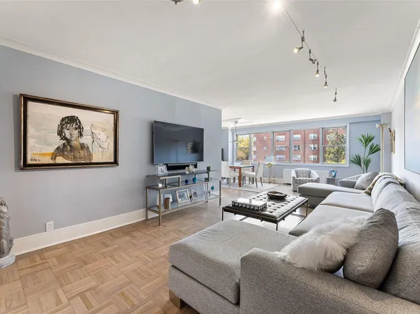 250 Garth Road #5B3, Scarsdale, NY 10583