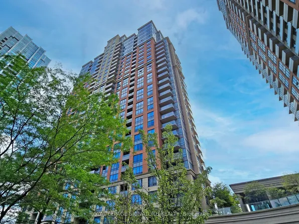25 Viking Ln, Toronto, ON