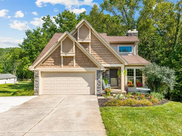 1374 Buxton Meadows Dr, Amelia, OH 45102