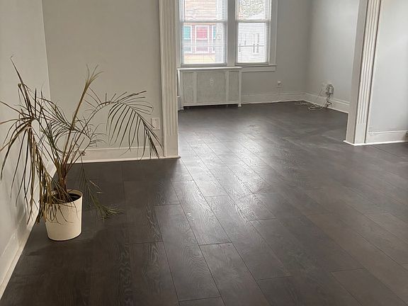 4th image of 20 Underwood St Floor 2