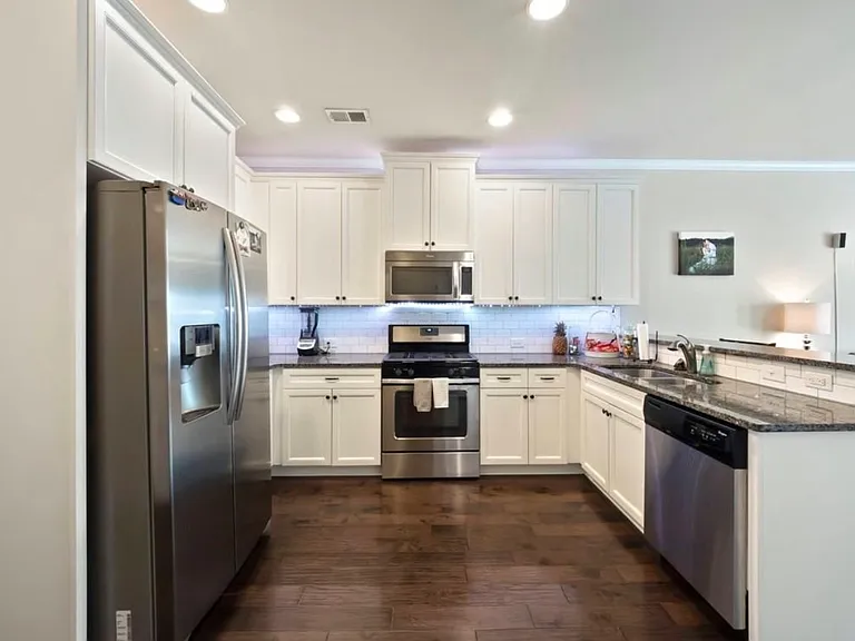 1197 Lavista Cir NE — Photo 5