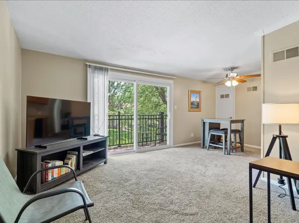 46-01 Mission Terrace/Martway, 5720 Martway St #5720102, Mission, KS 66202
