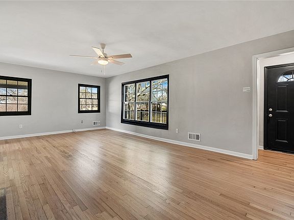 2nd image of 1010 Bern Cir