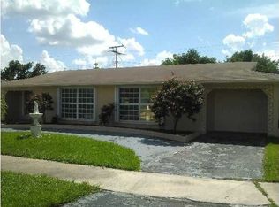 8098 W 15th Ln, Hialeah, FL 33014