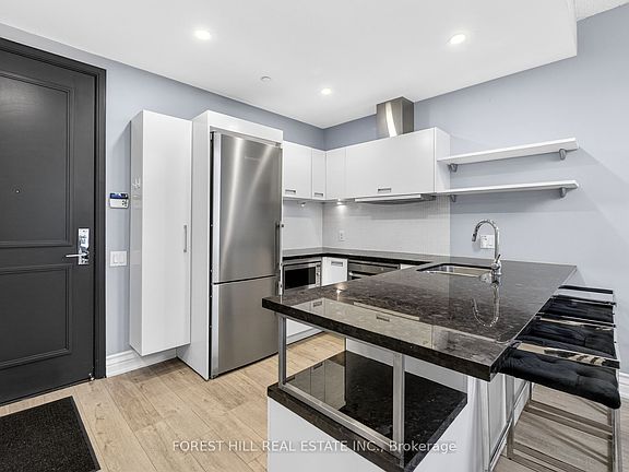 4th image of 88 Park Lawn Rd #509