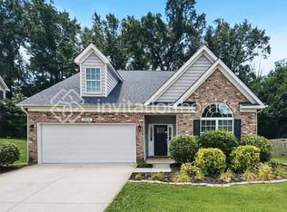 2826 Parsifal Ln, Charlotte, NC 28213