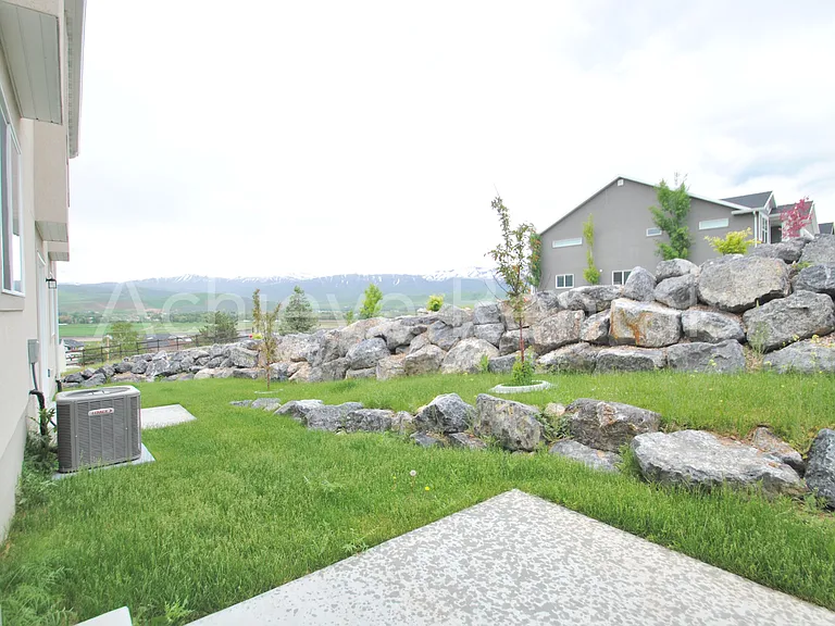 786 E Ruby Dr — Photo 17