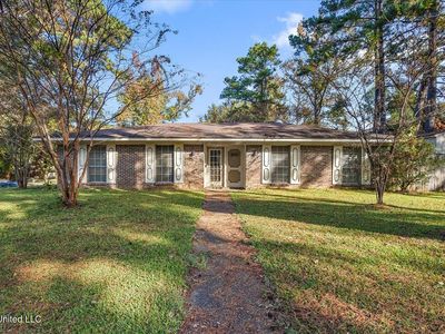 100 Abby Oak Dr, Clinton, MS, 39056